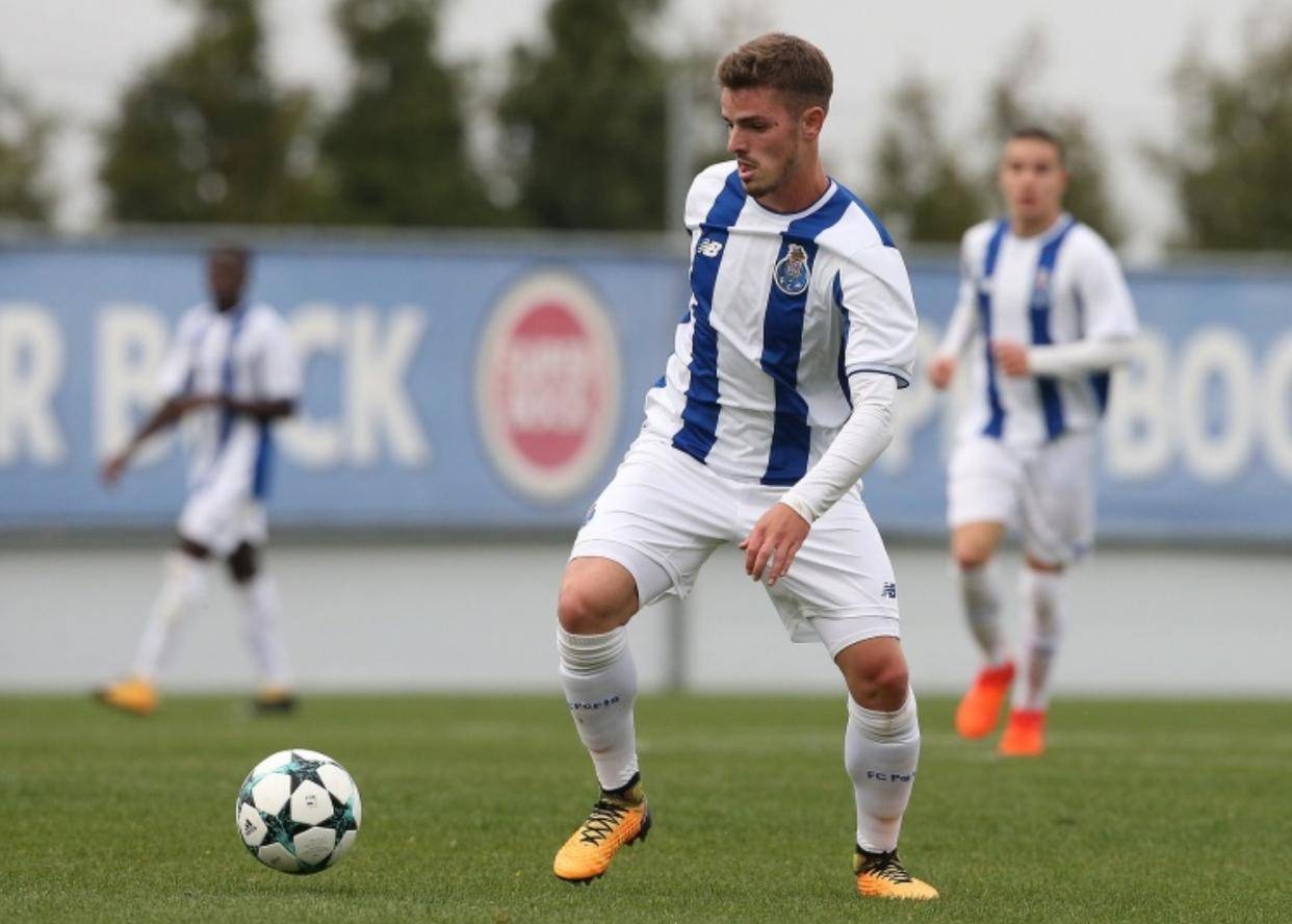 实时比分- 离谱！风云突变芝加哥公牛关键时刻单刀错失波尔图绝杀压哨备战意甲，葡萄牙体育围绕欧超杯更衣室发声