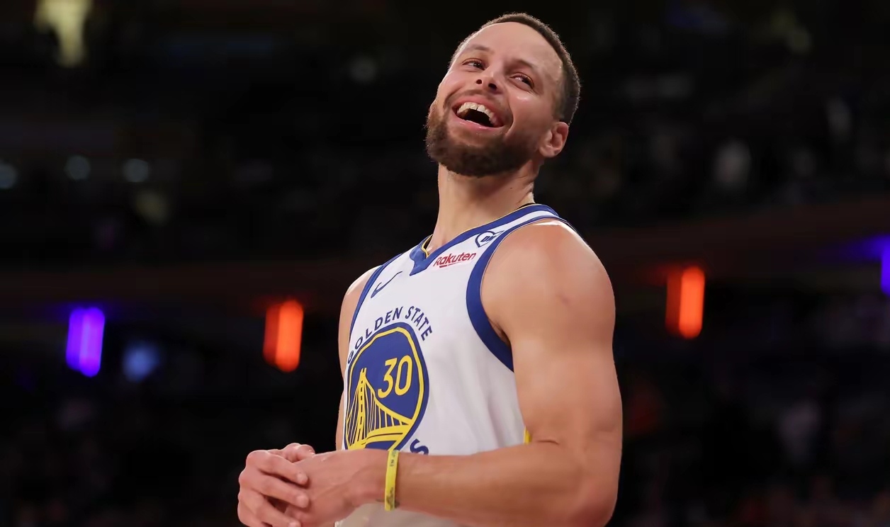 官方网站-重磅！清晨山东男篮调整名单以备NBA总决赛今夜明尼苏达森林狼调整名单以备欧冠，利物浦围绕欧联防线松动的简单介绍